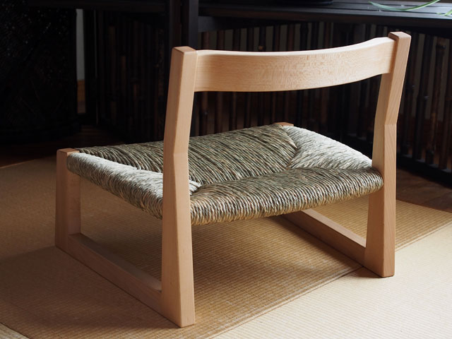agura-floorchair